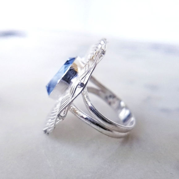 Silver Plated Blue Topaz Weave Cocktail Ring Size 9 - Picture 3 of 9